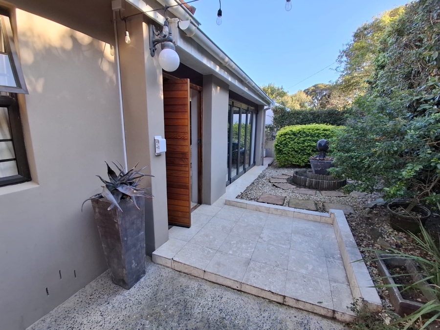 5 Bedroom Property for Sale in Nahoon Eastern Cape